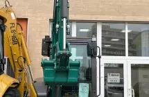 mini-ekskavator-sochi03